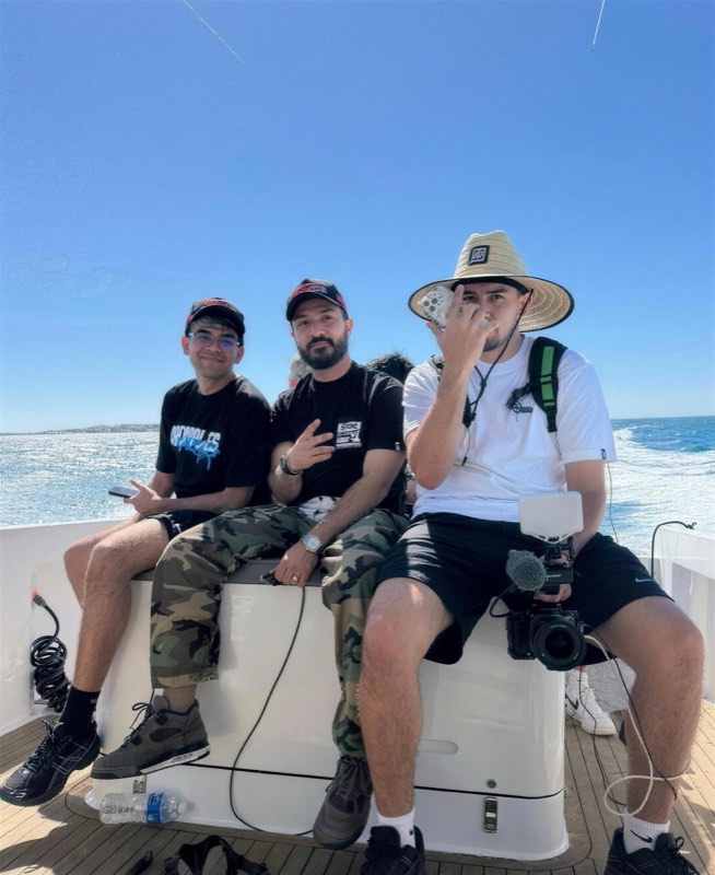 The Lleggo team on the water during the Neon Australian tour